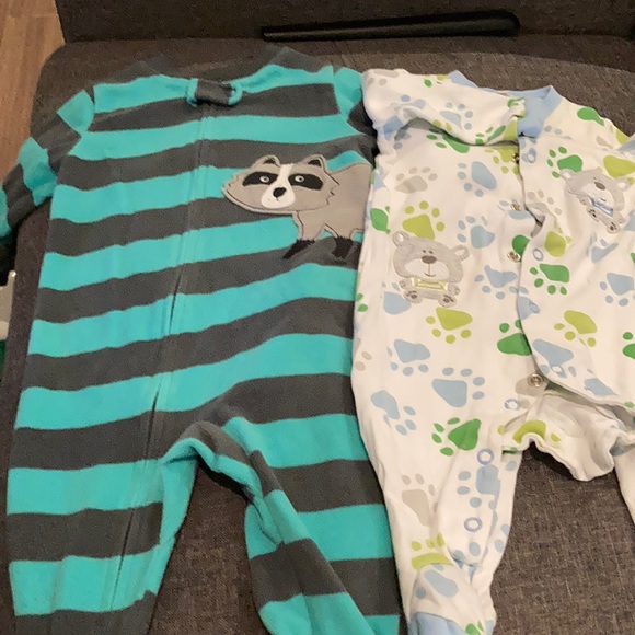 Pajamas bundle - Picture 2 of 3